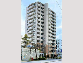 ローヤルシティ保木間 204