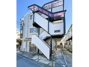 シャルムカトレア 2階